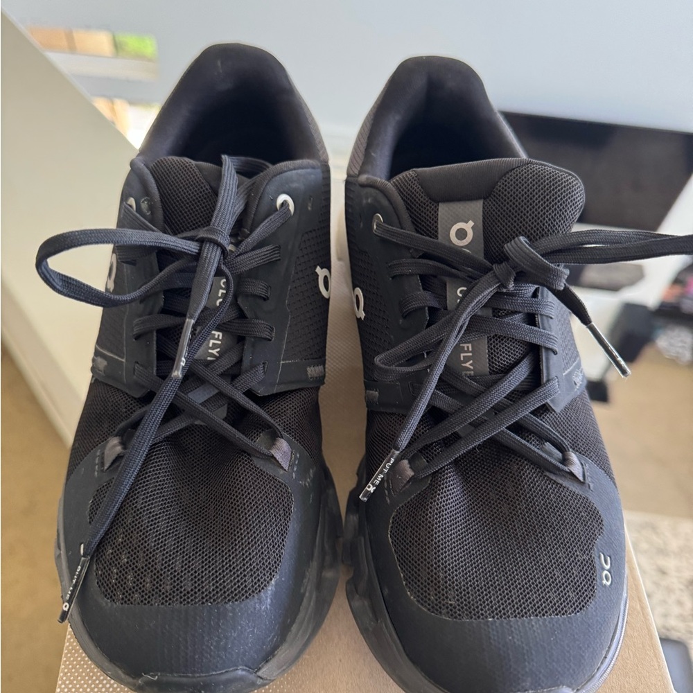 On Running Women’s Black Sneakers